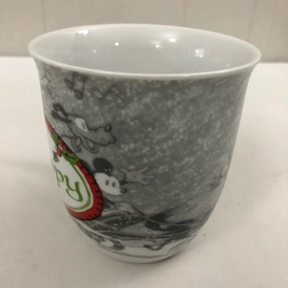 DISNEY ‘Mickey’s Vintage Holiday’ Coffee Mug - Picture 4 of 9